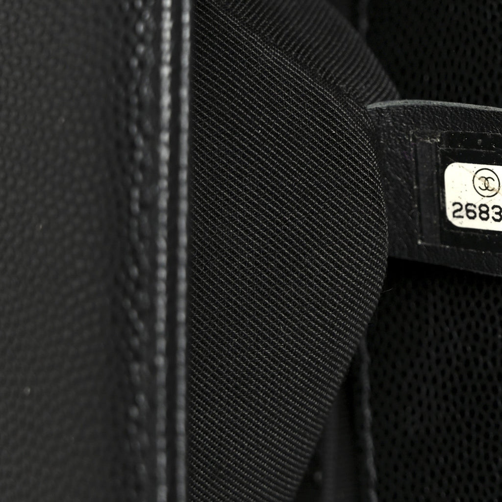 Caviar Quilted Medium Boy Flap Black