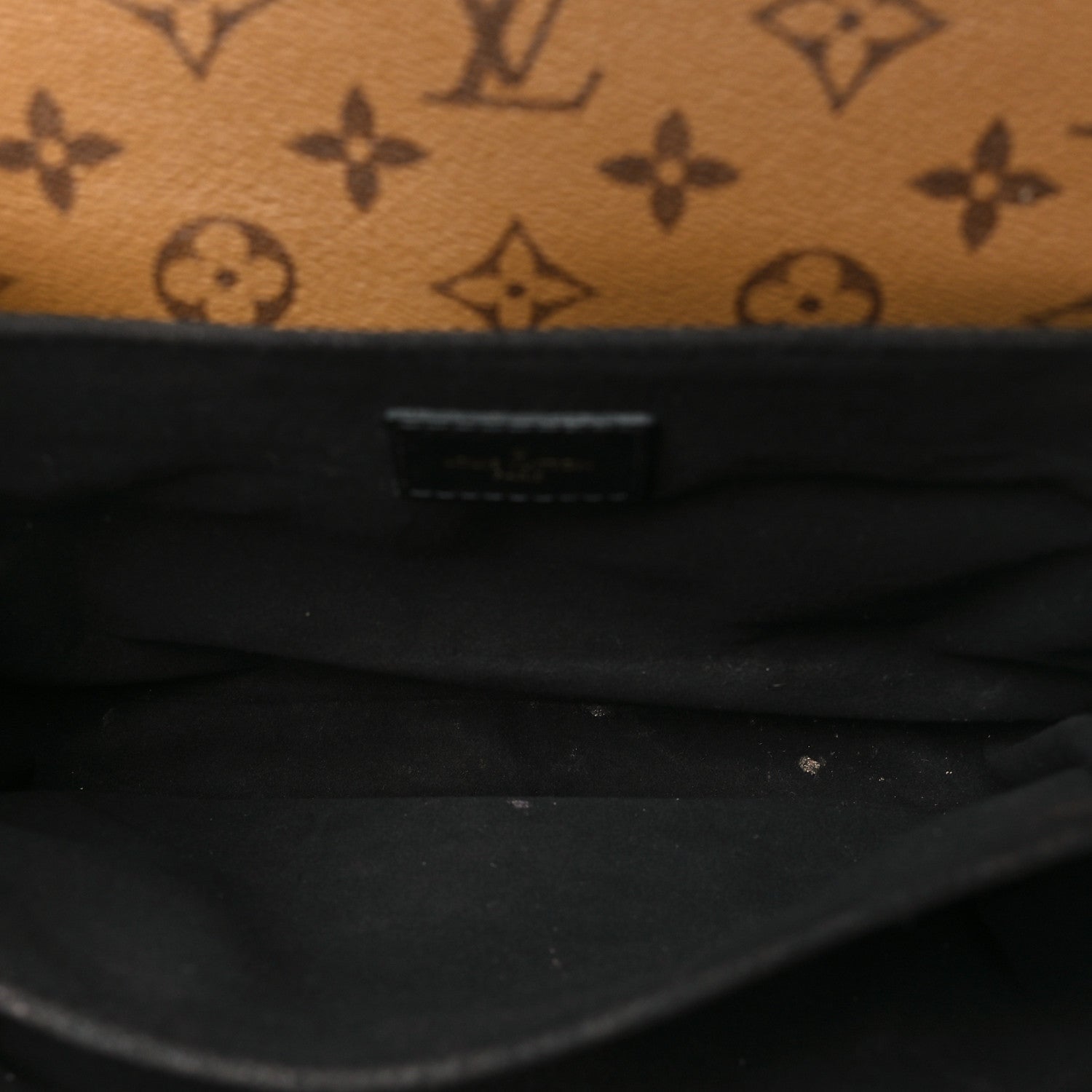Reverse Monogram Pochette Metis