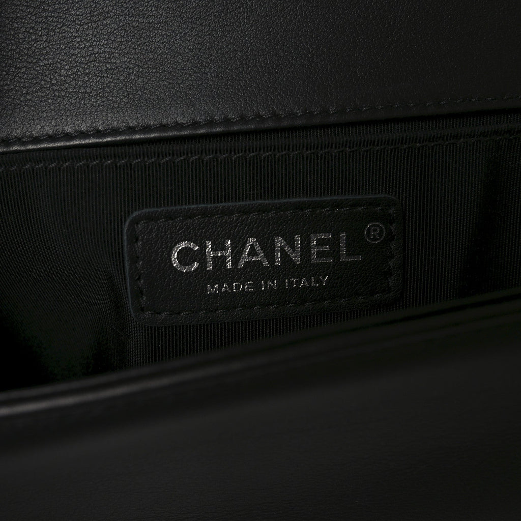 Calfskin Quilted Medium Boy Flap Black