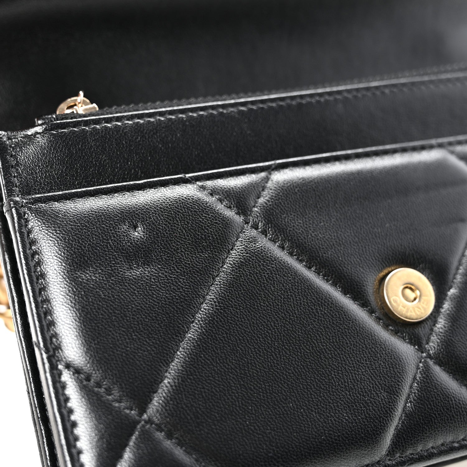 Lambskin Quilted Chanel 19 Wallet On Chain WOC Black