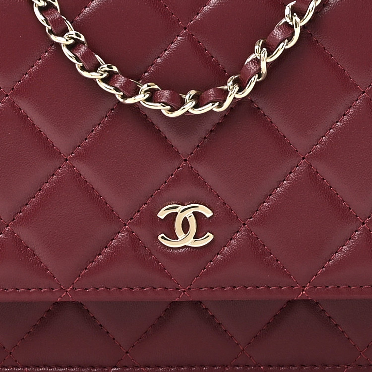 Lambskin Quilted Wallet On Chain WOC Burgundy
