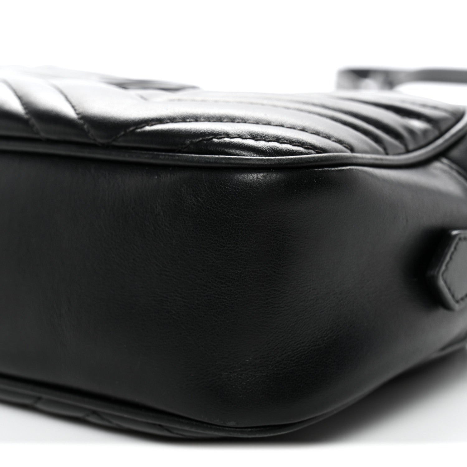 Calfskin Matelasse Monochrome Small GG Marmont Chain Shoulder Bag Black