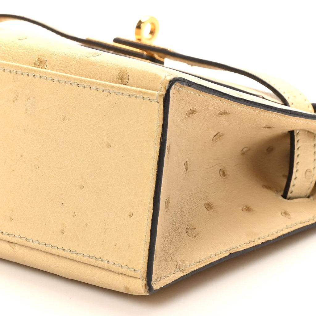 Ostrich Kelly Pochette Clutch Parchemin