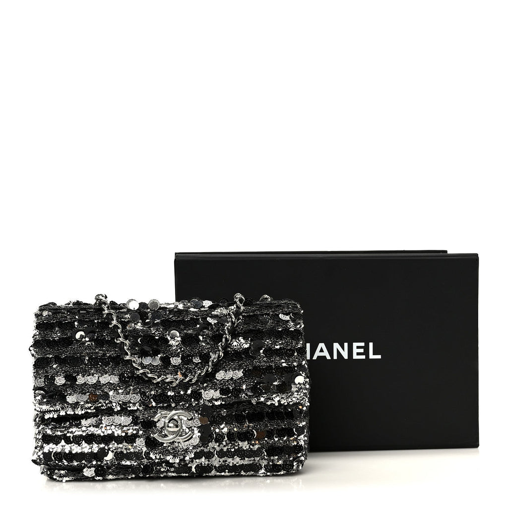 Sequin Camellia Small Single Flap Silver Black