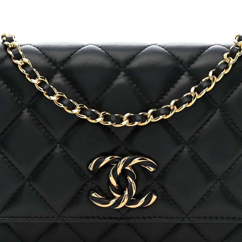 Lambskin Quilted Twisted CC Wallet On Chain WOC Black
