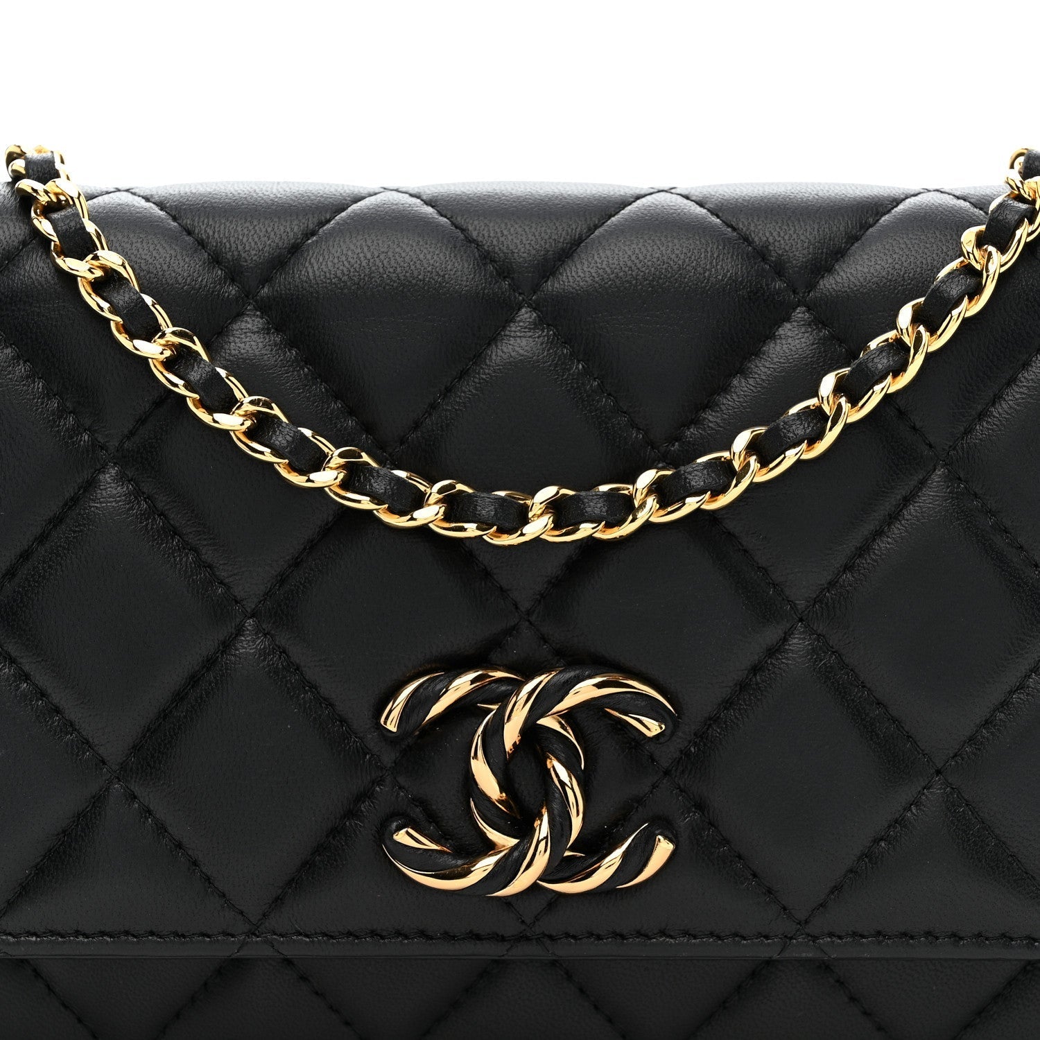 Lambskin Quilted Twisted CC Wallet On Chain WOC Black
