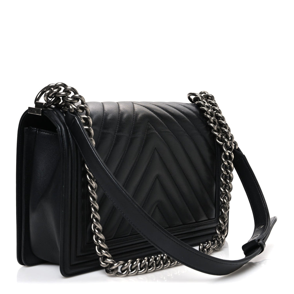Lambskin Chevron Quilted New Medium Boy Flap Black