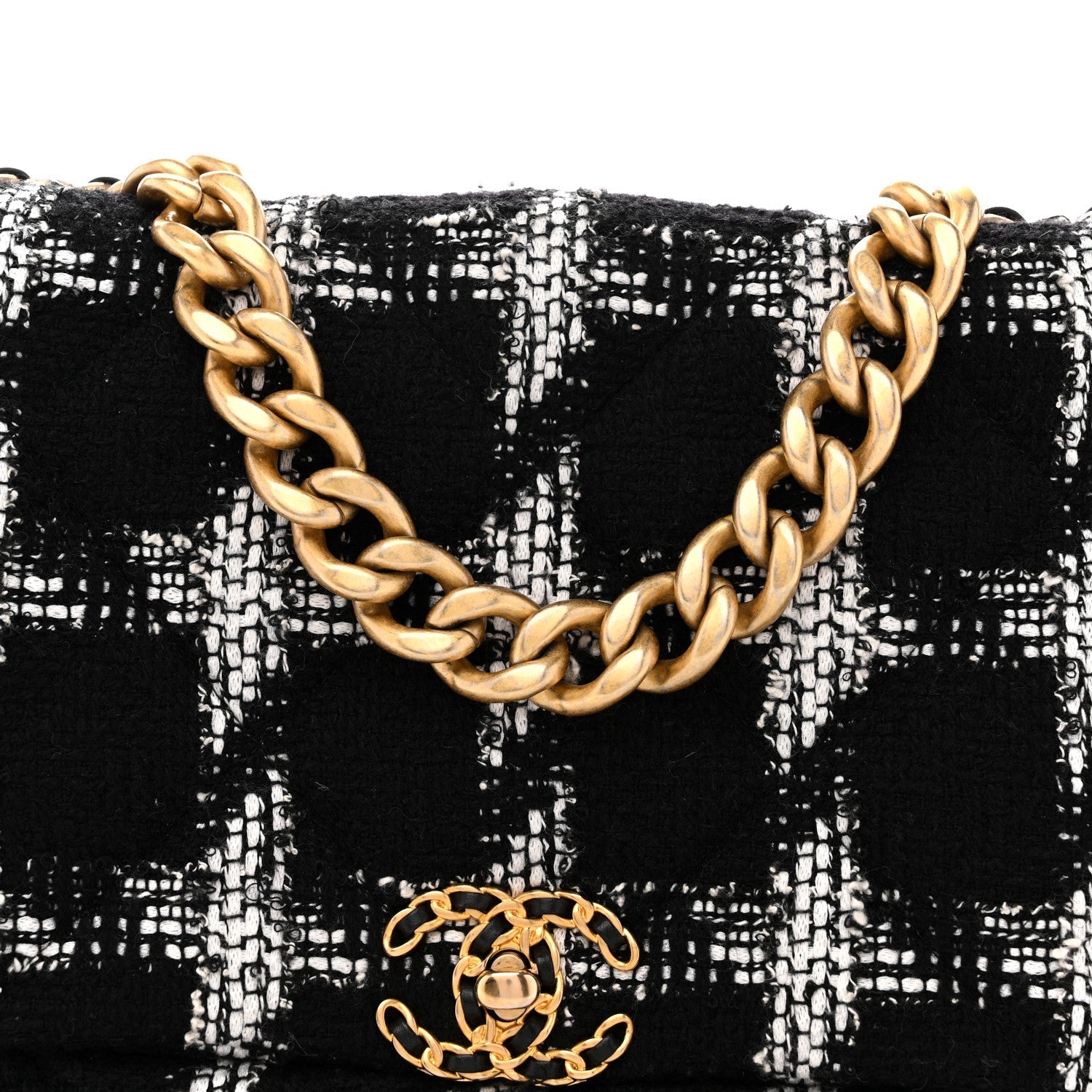 Tweed Quilted Maxi Chanel 19 Flap Black White