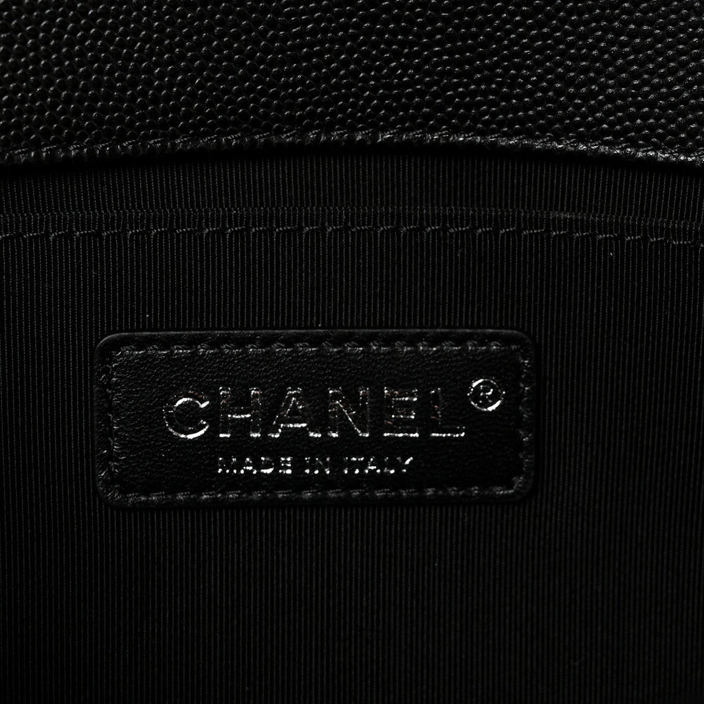 Caviar Quilted Medium Boy Flap Black