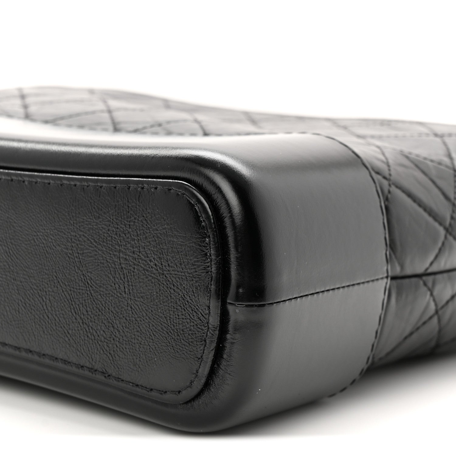 Aged Calfskin Quilted New Medium Gabrielle Hobo Black
