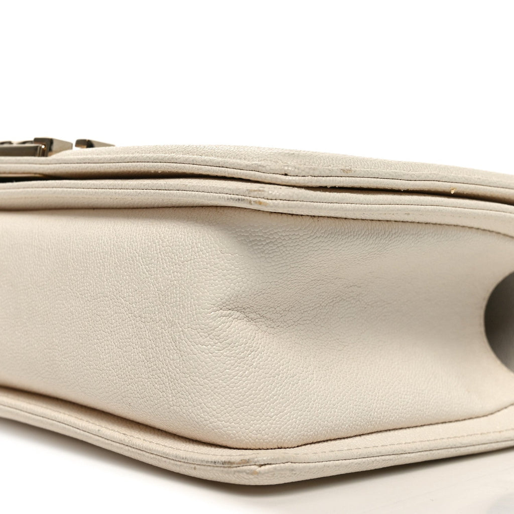Caviar Quilted Medium Boy Flap White