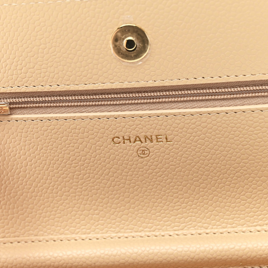 Caviar Quilted Wallet on Chain WOC Beige