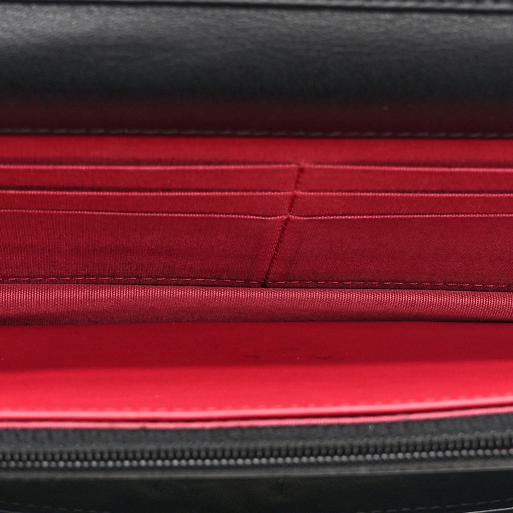 Calfskin Quilted Enchained Wallet On Chain WOC Black