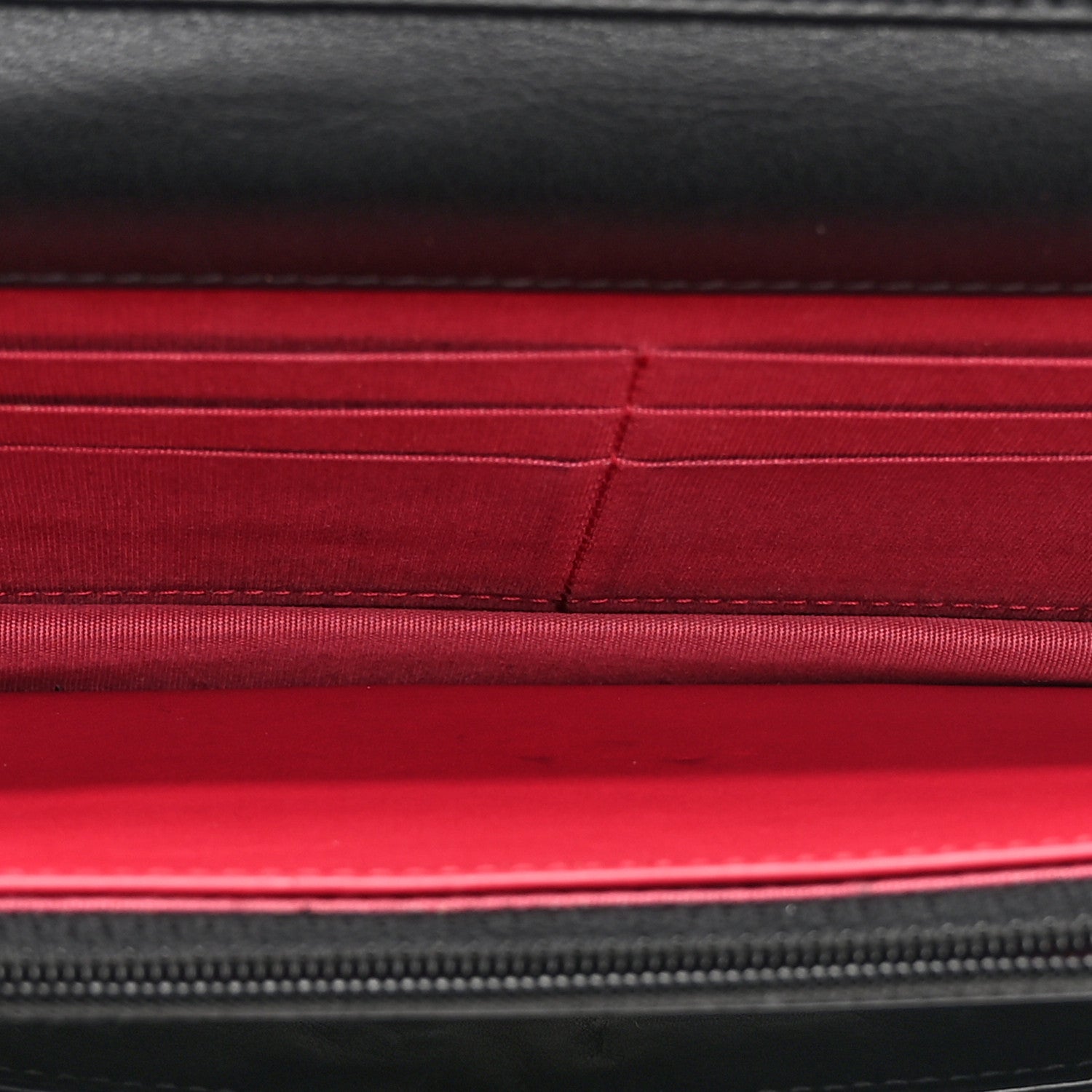 Calfskin Quilted Enchained Wallet On Chain WOC Black