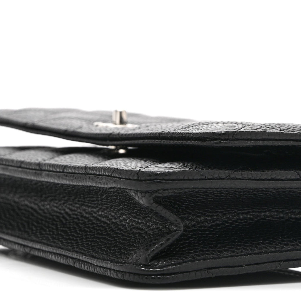 Caviar Quilted CC Turnlock Wallet On Chain WOC Black