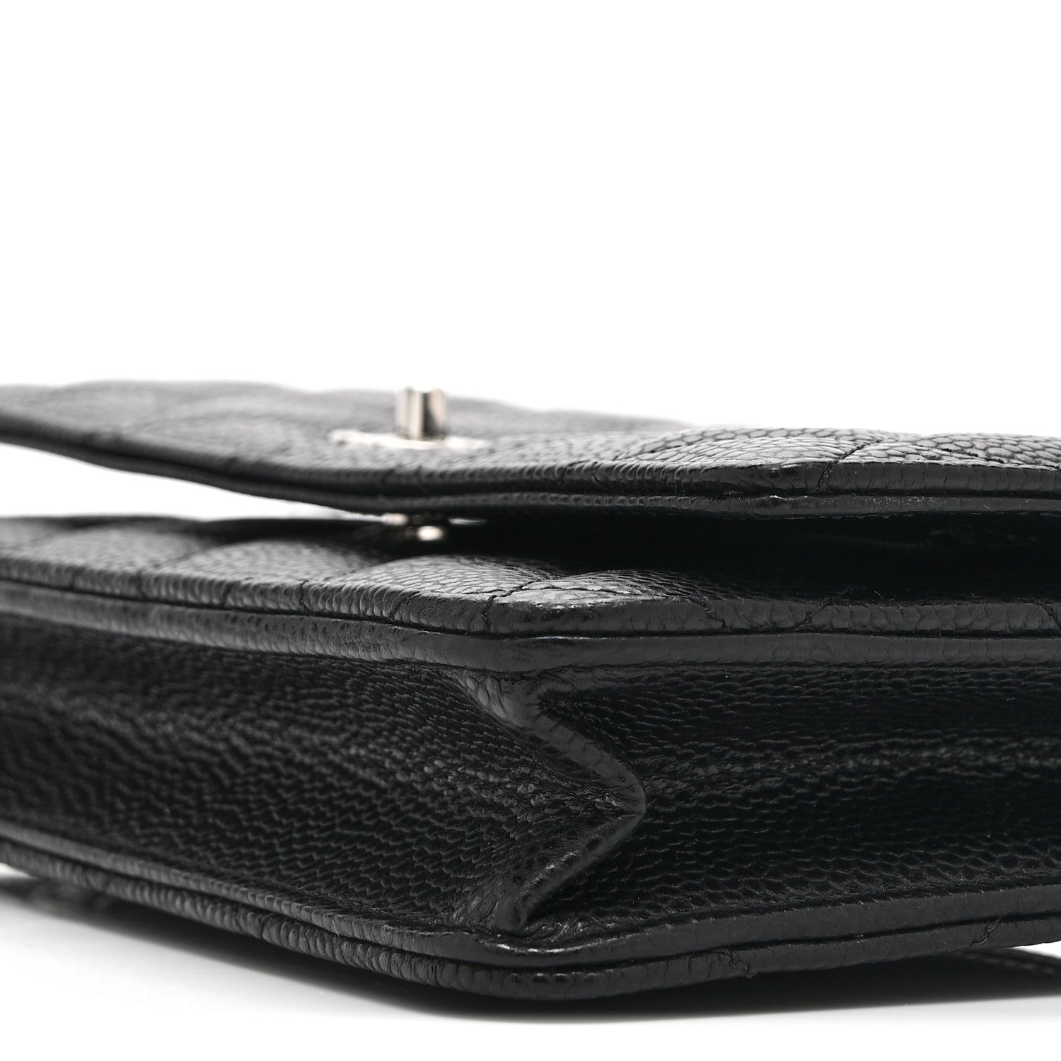 Caviar Quilted CC Turnlock Wallet On Chain WOC Black