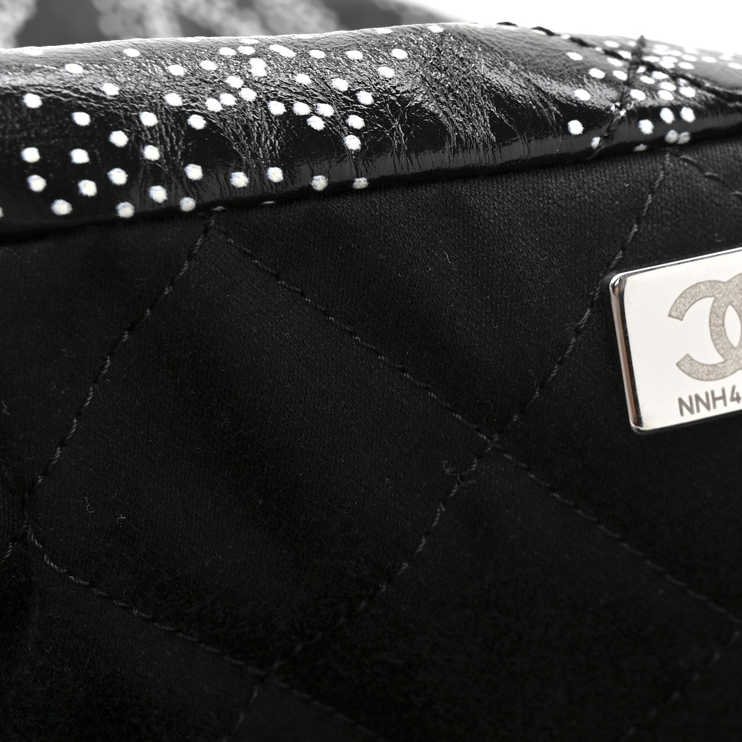 Printed Calfskin Quilted Chanel 22 Black