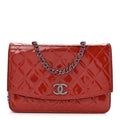 Patent Quilted Brilliant Wallet On Chain WOC Coral