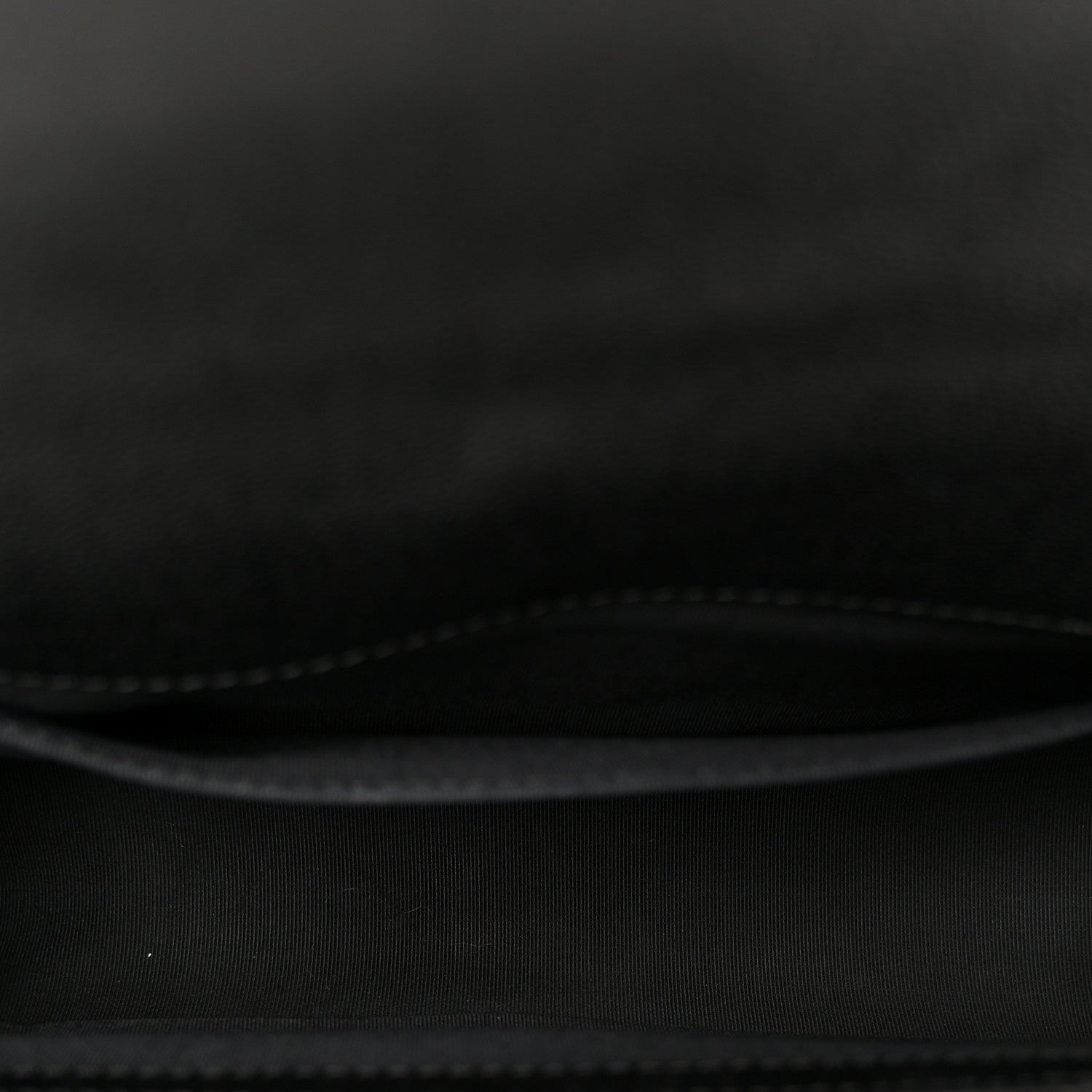 Caviar Chevron Quilted Medium Boy Flap Black