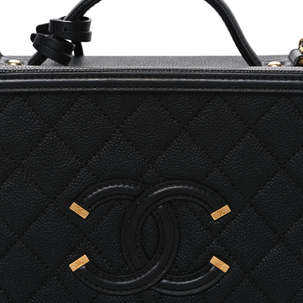 Caviar Quilted Large CC Filigree Vanity Case Black