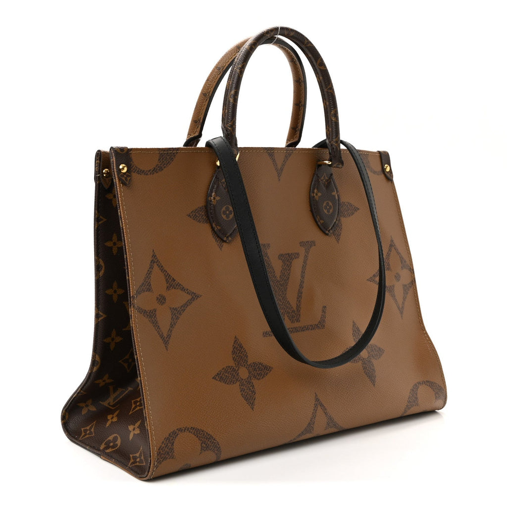 Reverse Monogram Giant Onthego MM