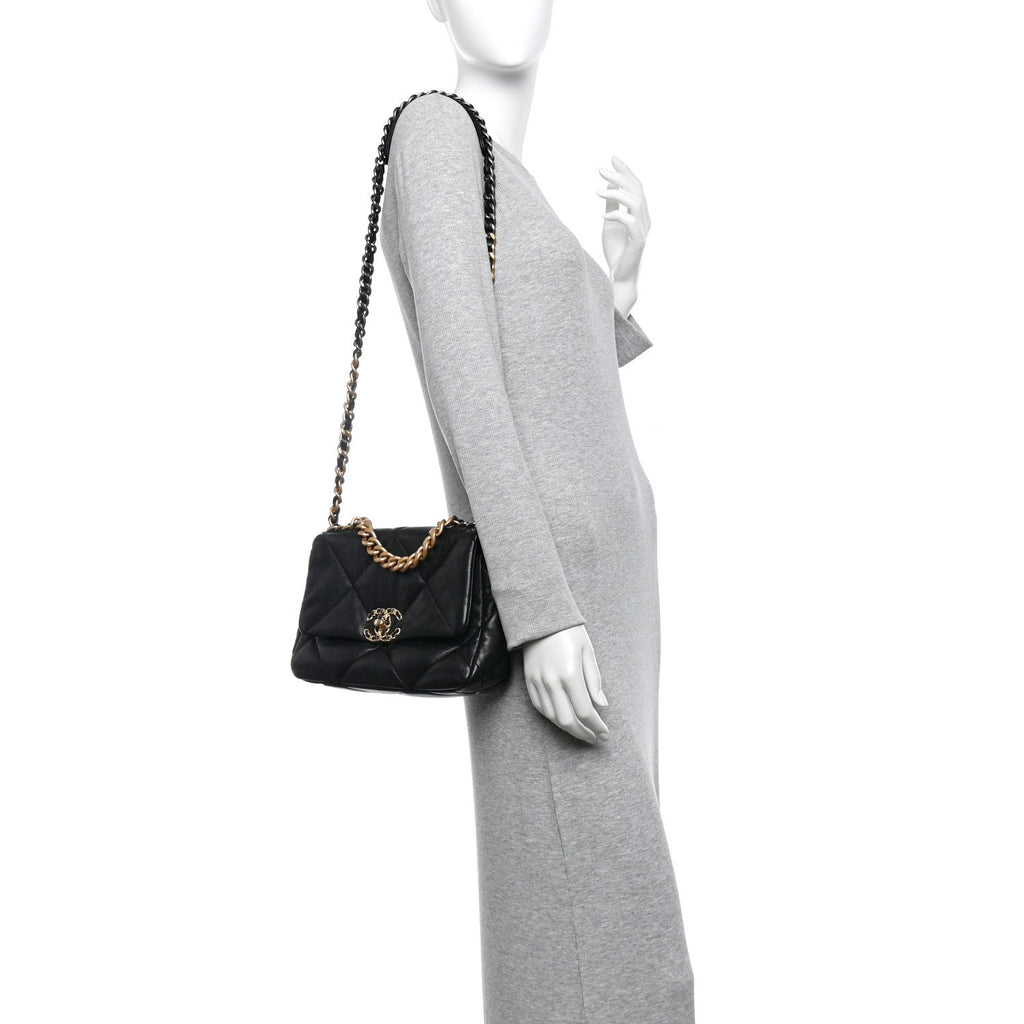 Lambskin Quilted Medium Chanel 19 Flap Black