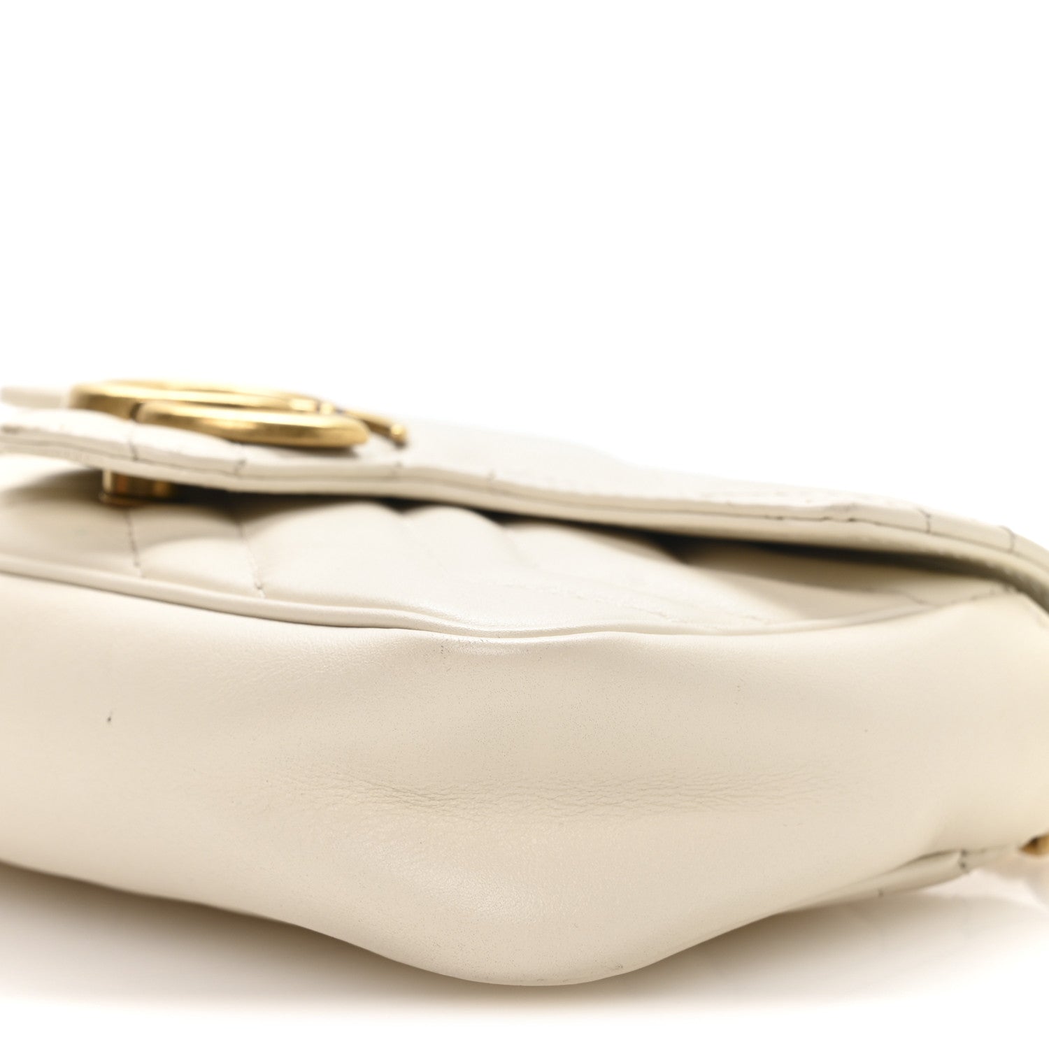 Calfskin Matelasse Super Mini GG Marmont Shoulder Bag White