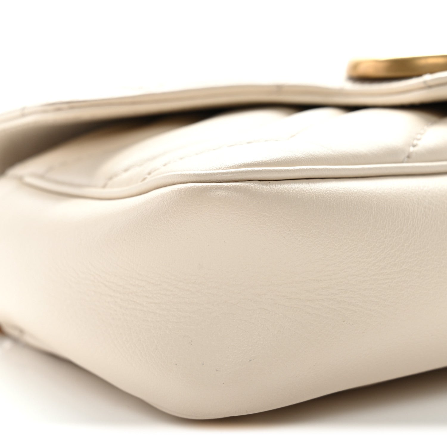 Calfskin Matelasse Super Mini GG Marmont Shoulder Bag White