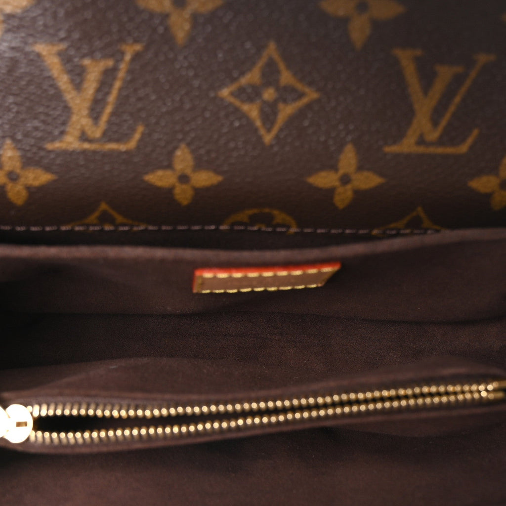 Monogram Pochette Metis East West