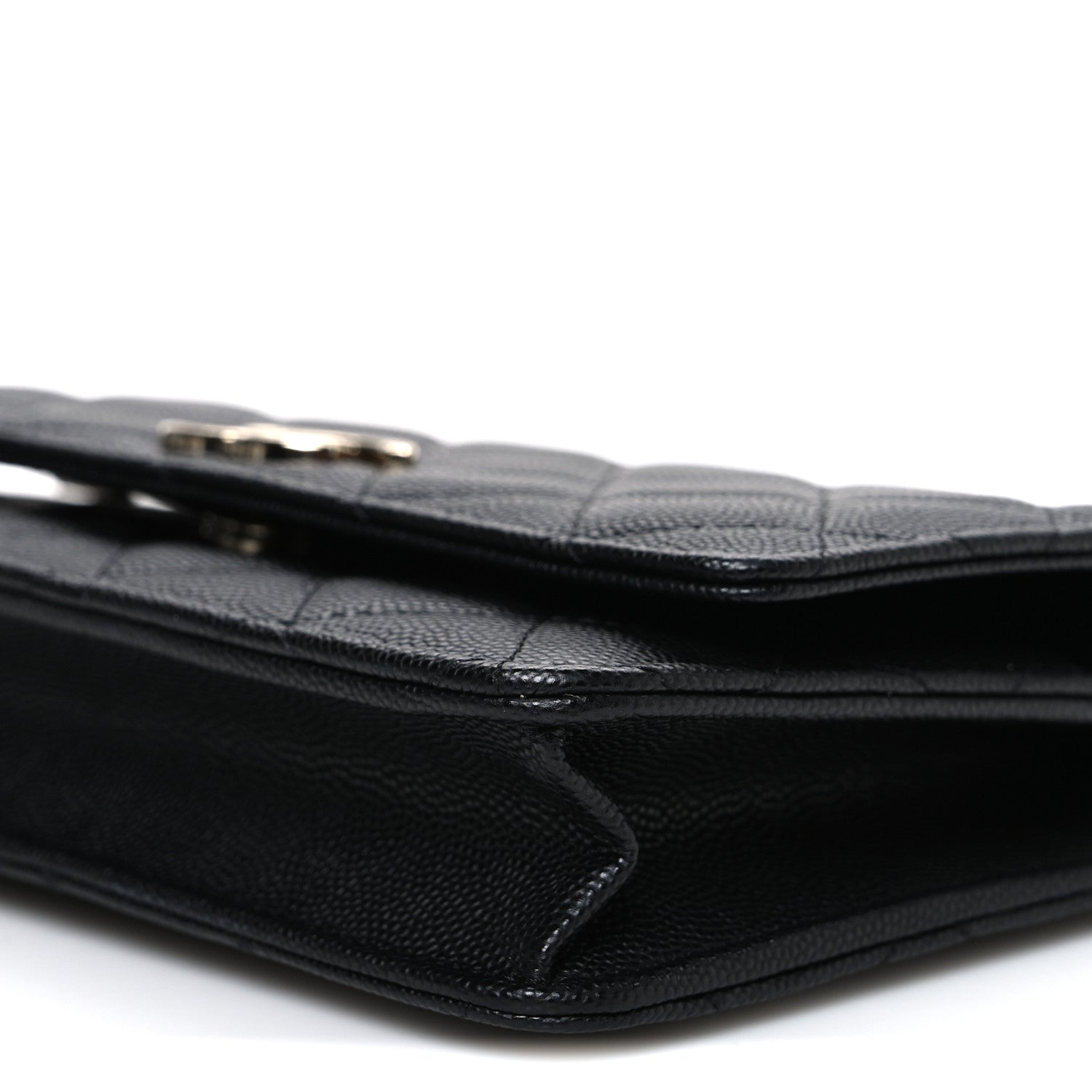 Caviar Quilted Striated CC Wallet On Chain WOC Black