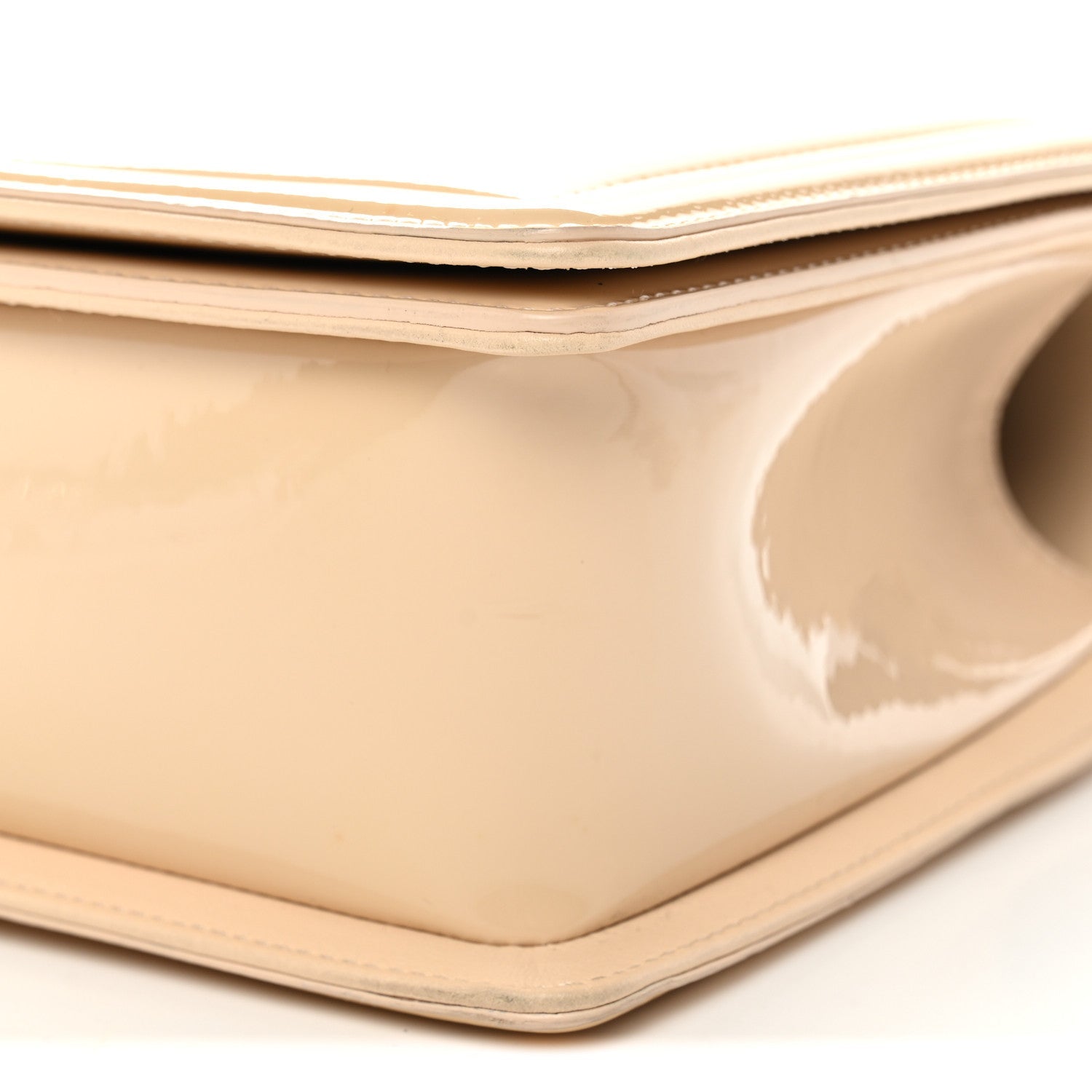 Patent Calfskin Quilted New Medium Plexiglass Boy Flap Beige