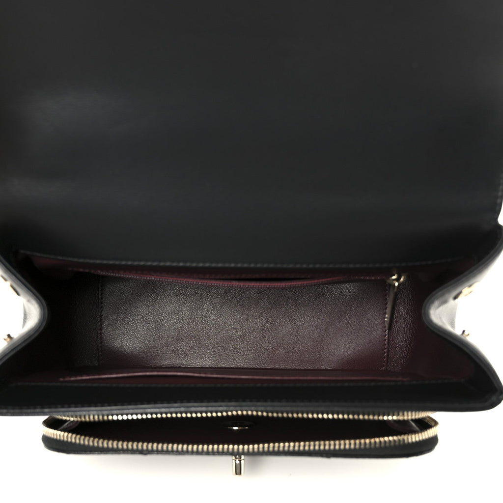 Caviar Quilted Medium Business Affinity Flap Black