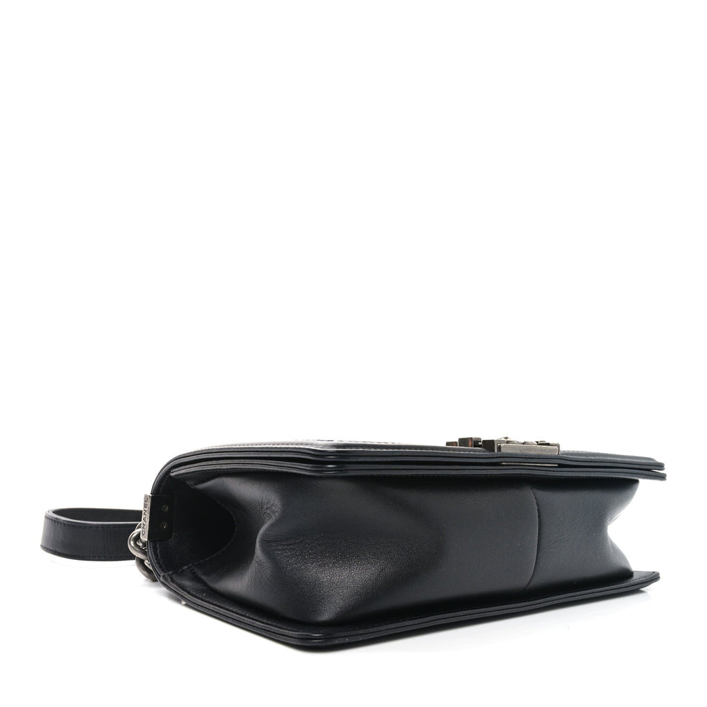 Calfskin Woven Medium Boy Flap Black White