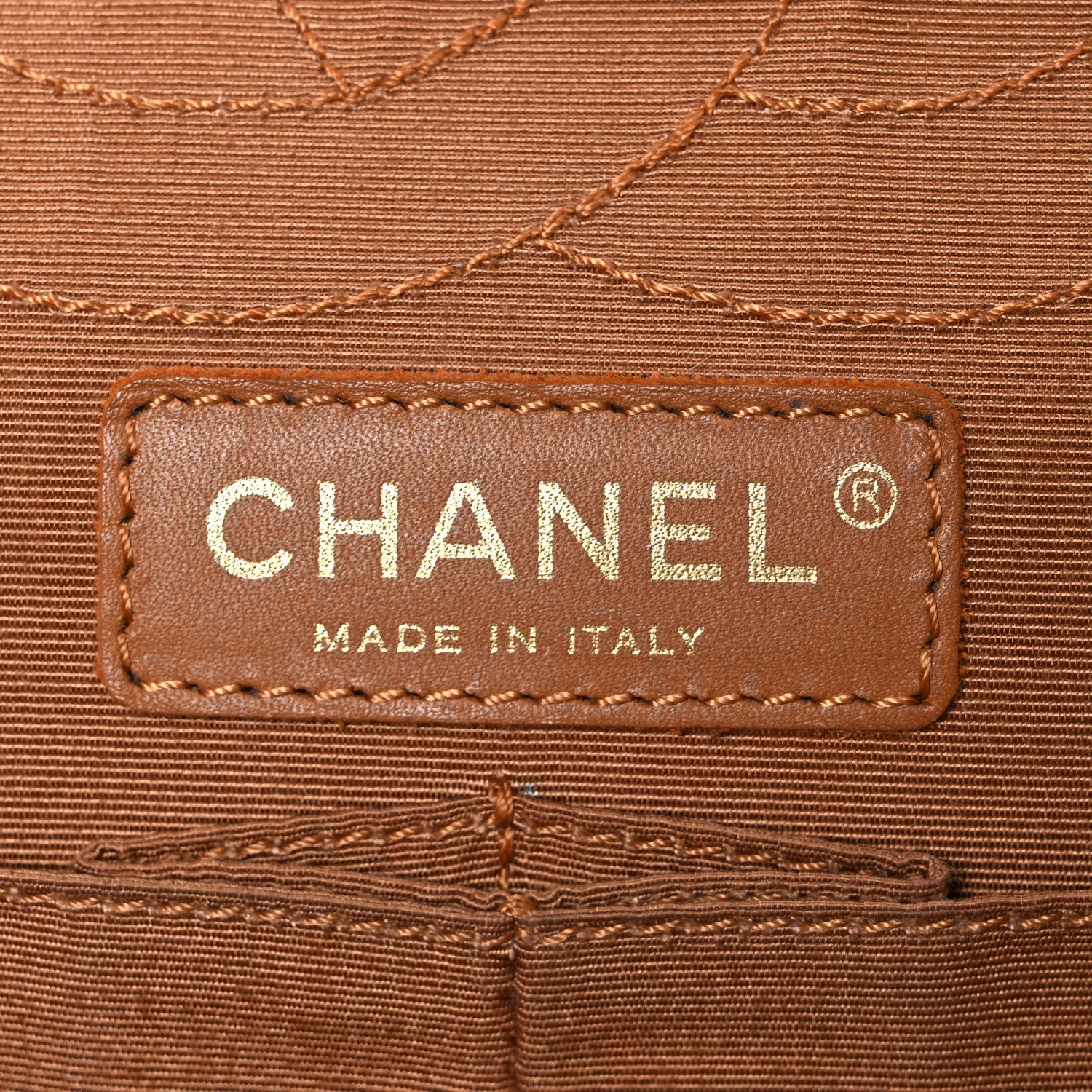 Aged Calfskin Quilted 2.55 Reissue 226 Flap Blanc Fonce