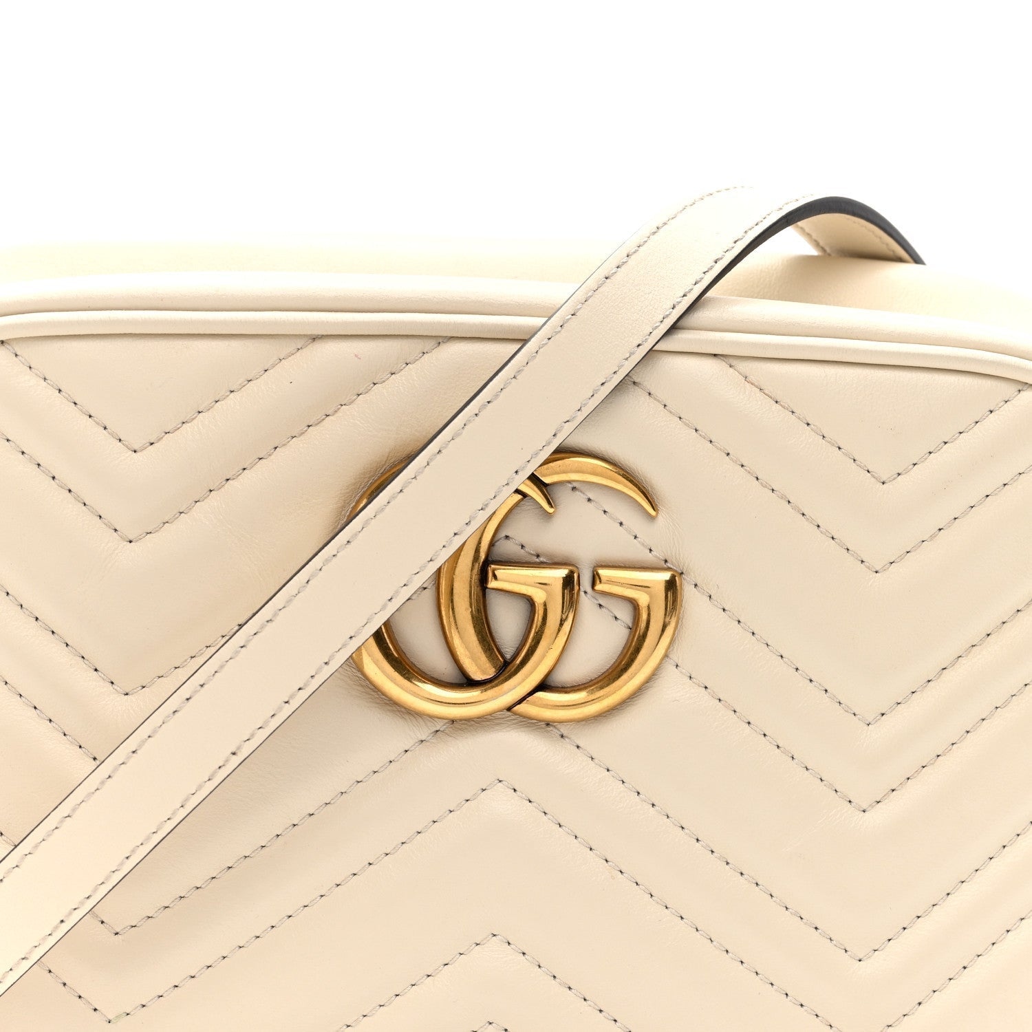 Calfskin Matelasse Small GG Marmont Chain Shoulder Bag White