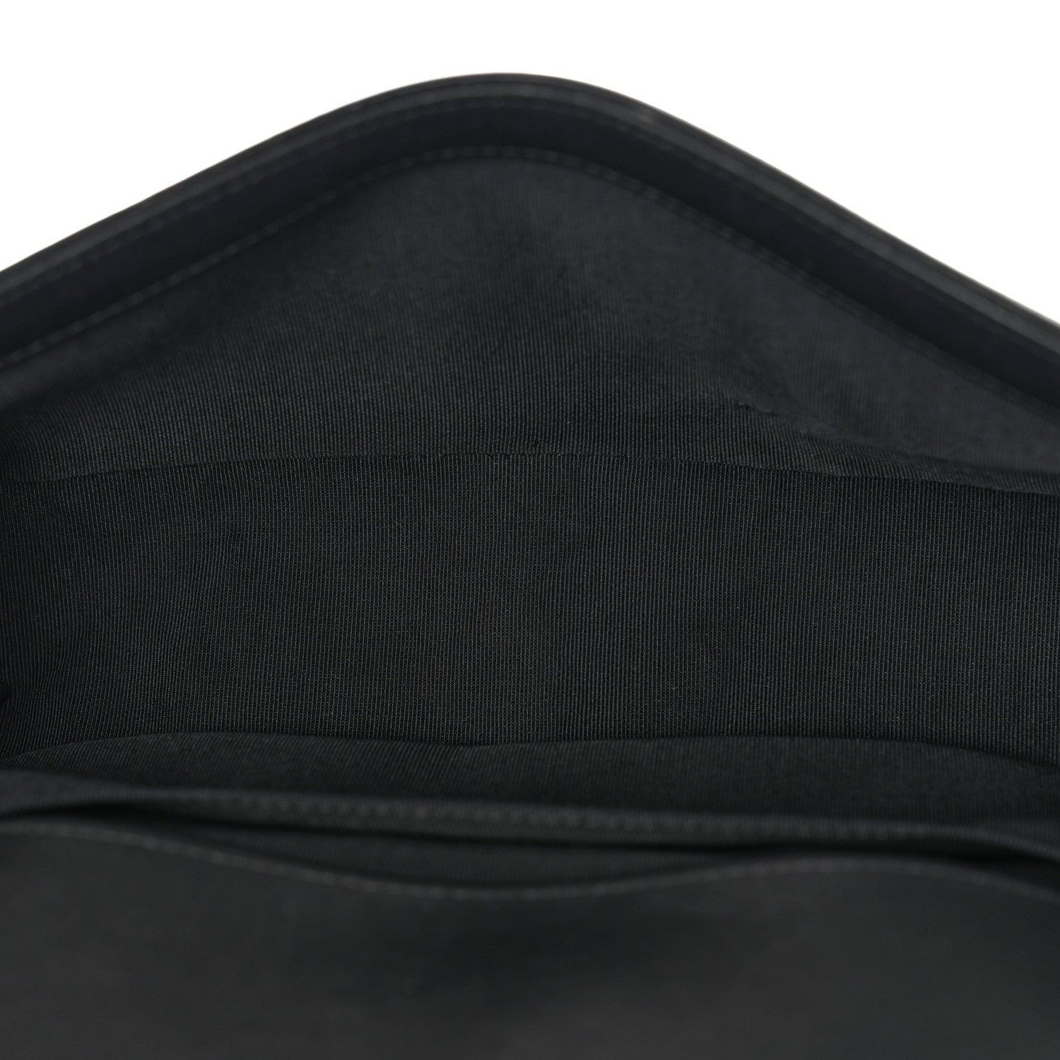 Lambskin Chevron Quilted Medium Boy Flap Black