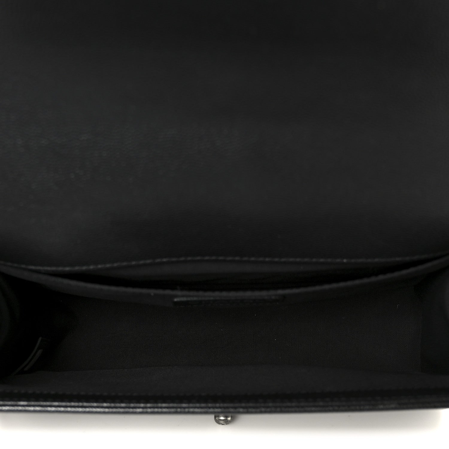 Caviar Quilted Medium Boy Flap Black