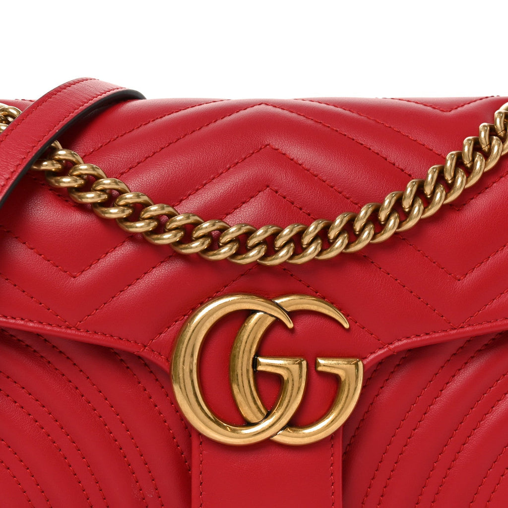 Calfskin Matelasse Small GG Marmont Shoulder Bag Hibiscus Red