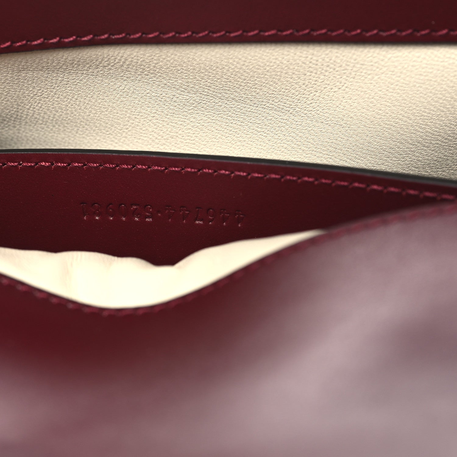 Calfskin Matelasse Small GG Marmont Shoulder Bag Rosso Ancora