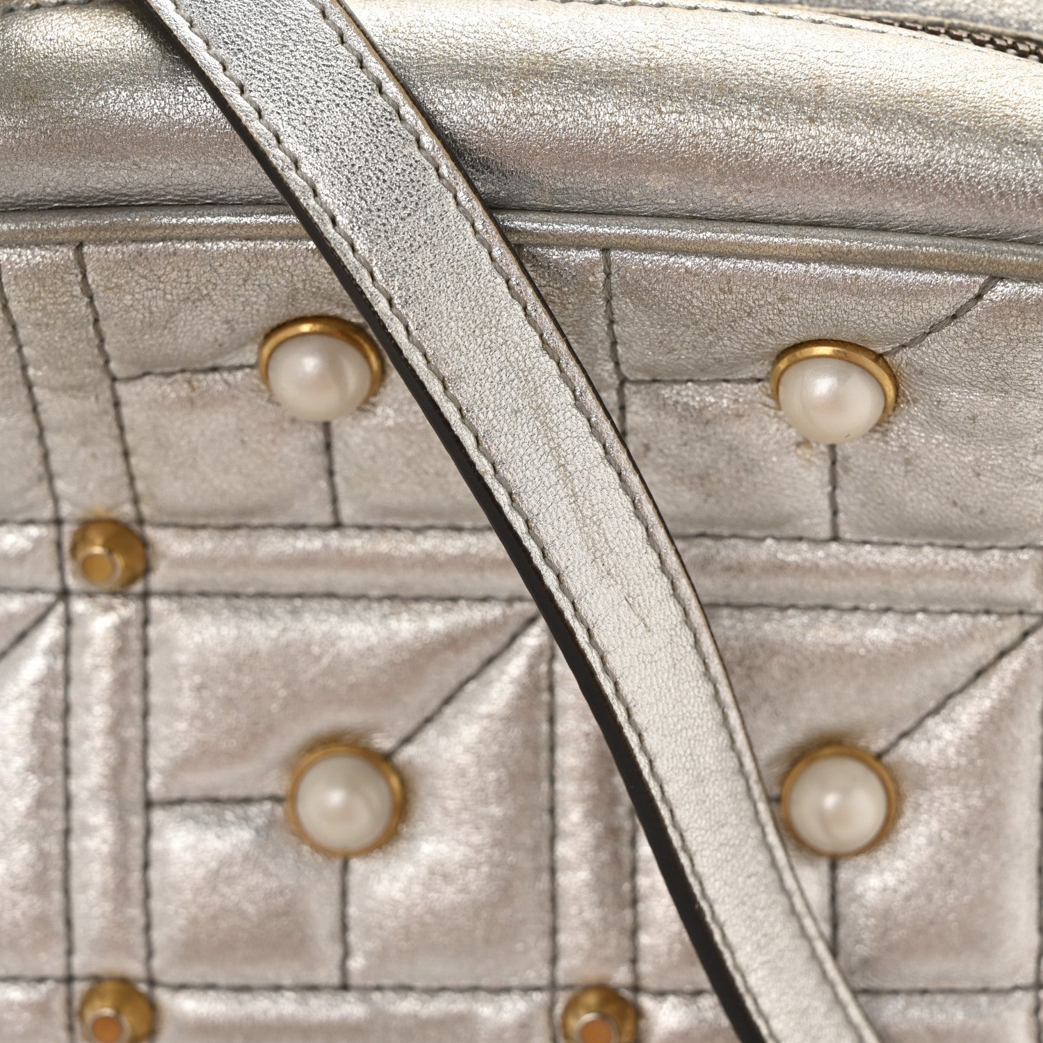 Metallic Calfskin Matelasse Studded Small Pearly GG Marmont Chain Shoulder Bag Silver