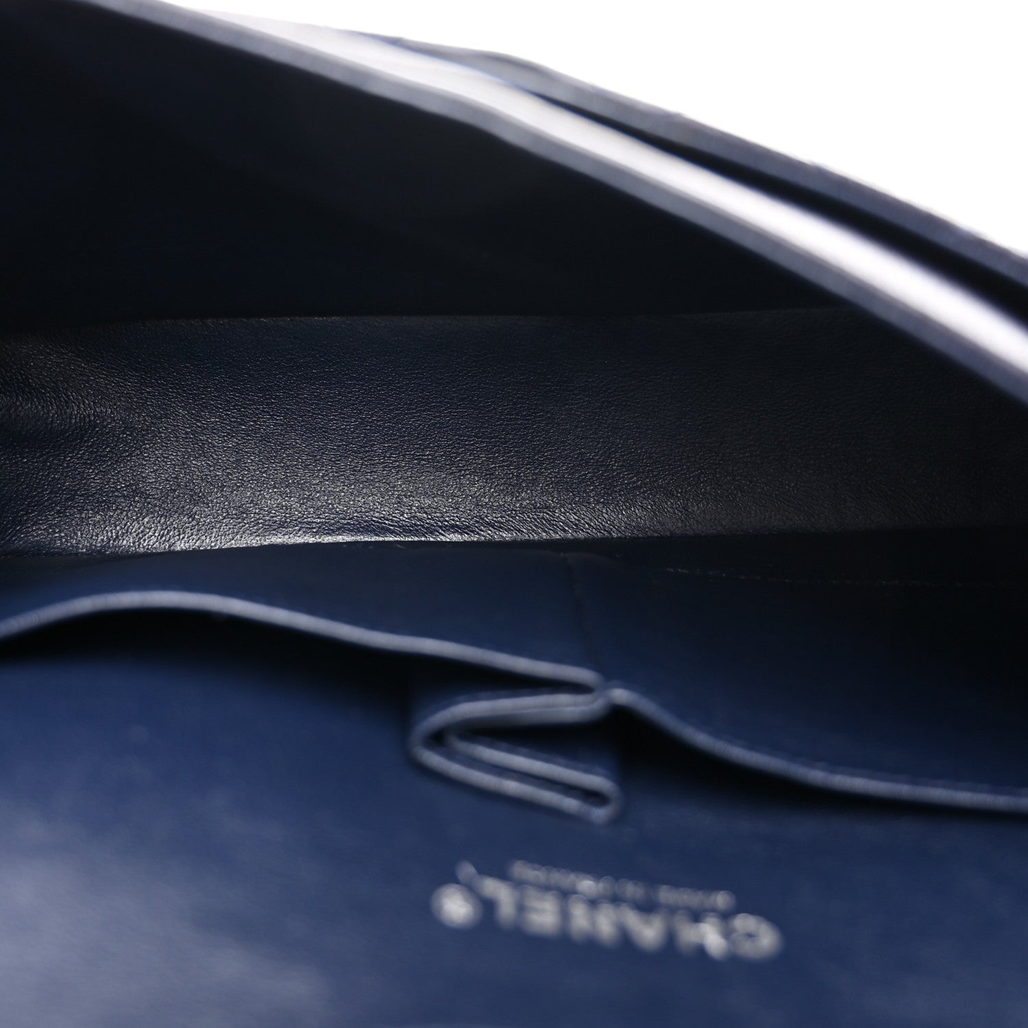 Caviar Quilted Medium Double Flap Navy