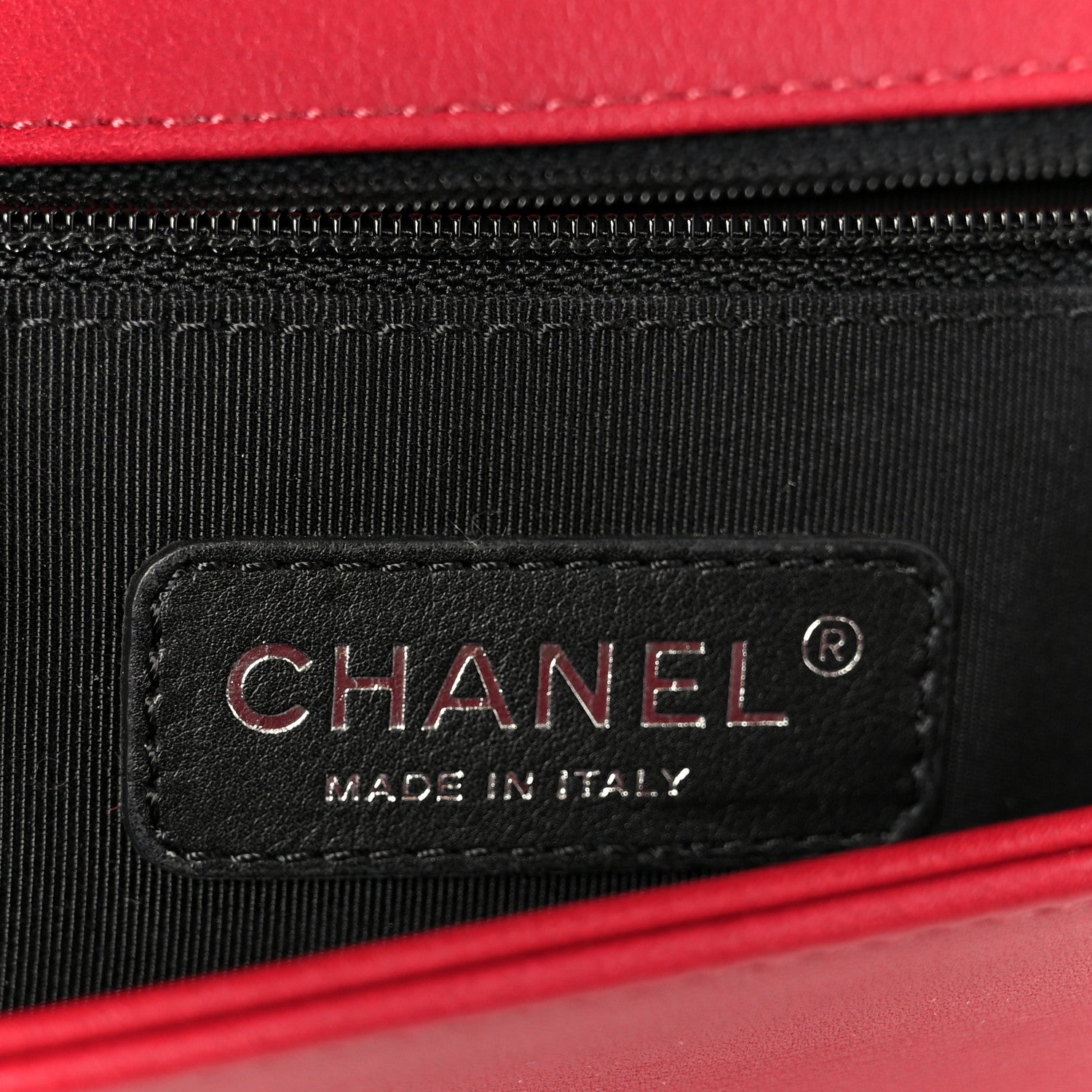 Calfskin Chevron Quilted Large Chain Boy Flap Red