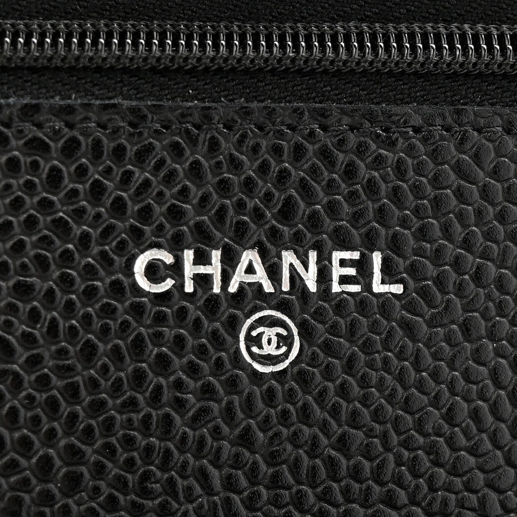 Caviar Quilted Wallet on Chain WOC Black