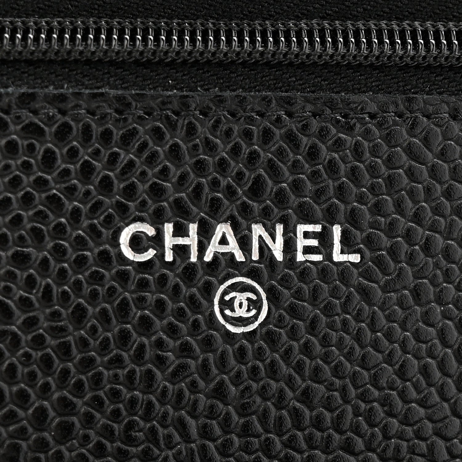 Caviar Quilted Wallet on Chain WOC Black