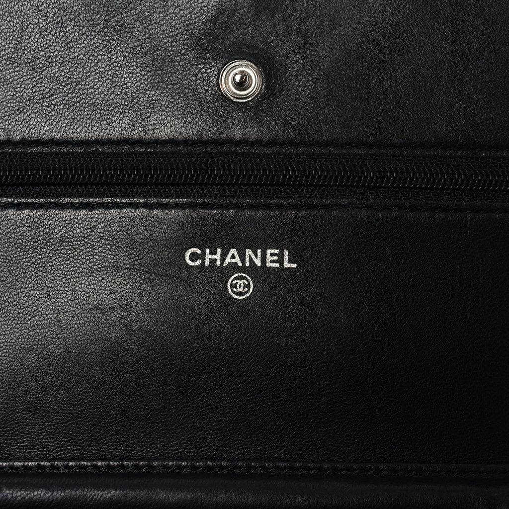 Lambskin Quilted Wallet On Chain WOC Black