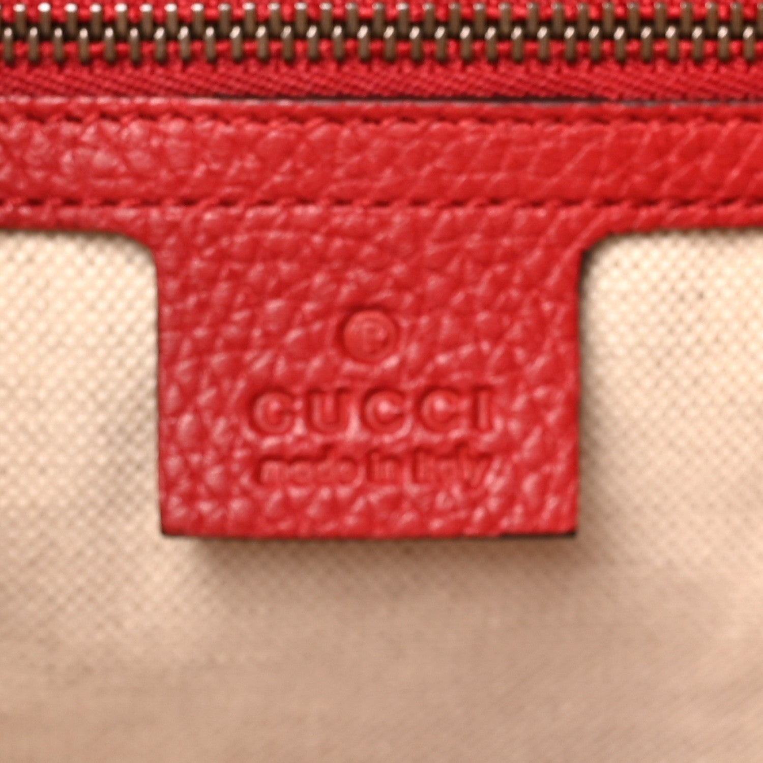 Calfskin Small GG Marmont Top Handle Bag Vulcanic Red