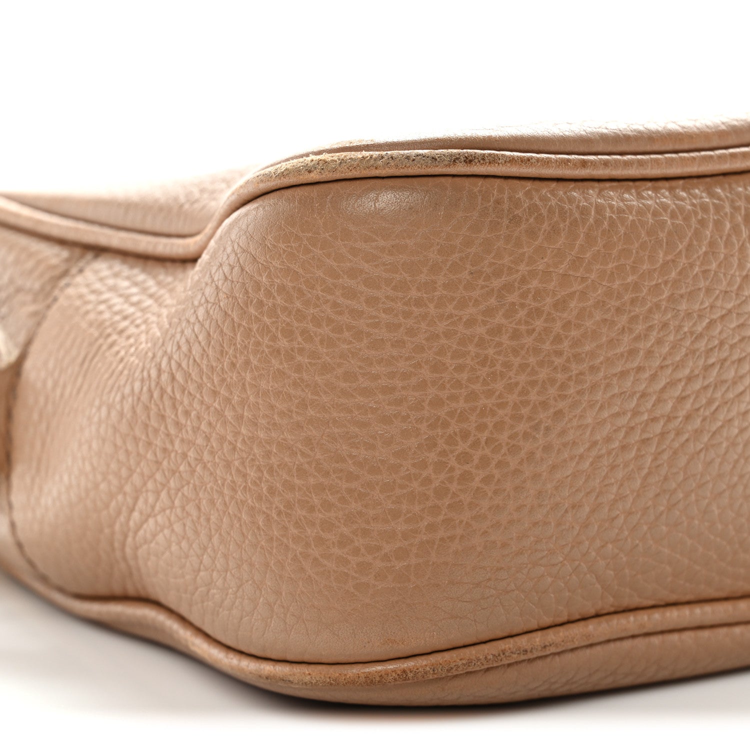 Pebbled Calfskin Small Soho Disco Bag Camelia