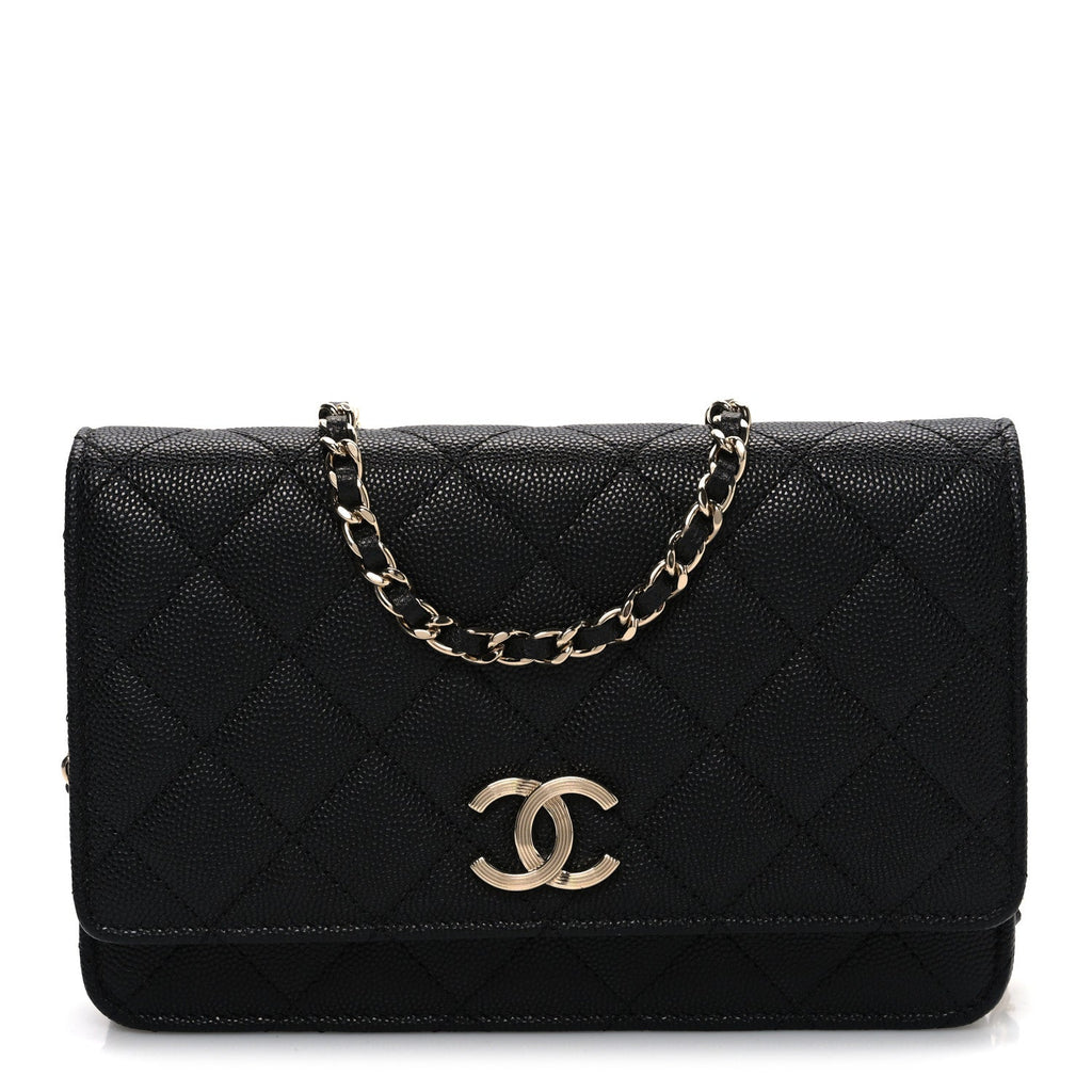 Caviar Quilted Striated CC Wallet On Chain WOC Black