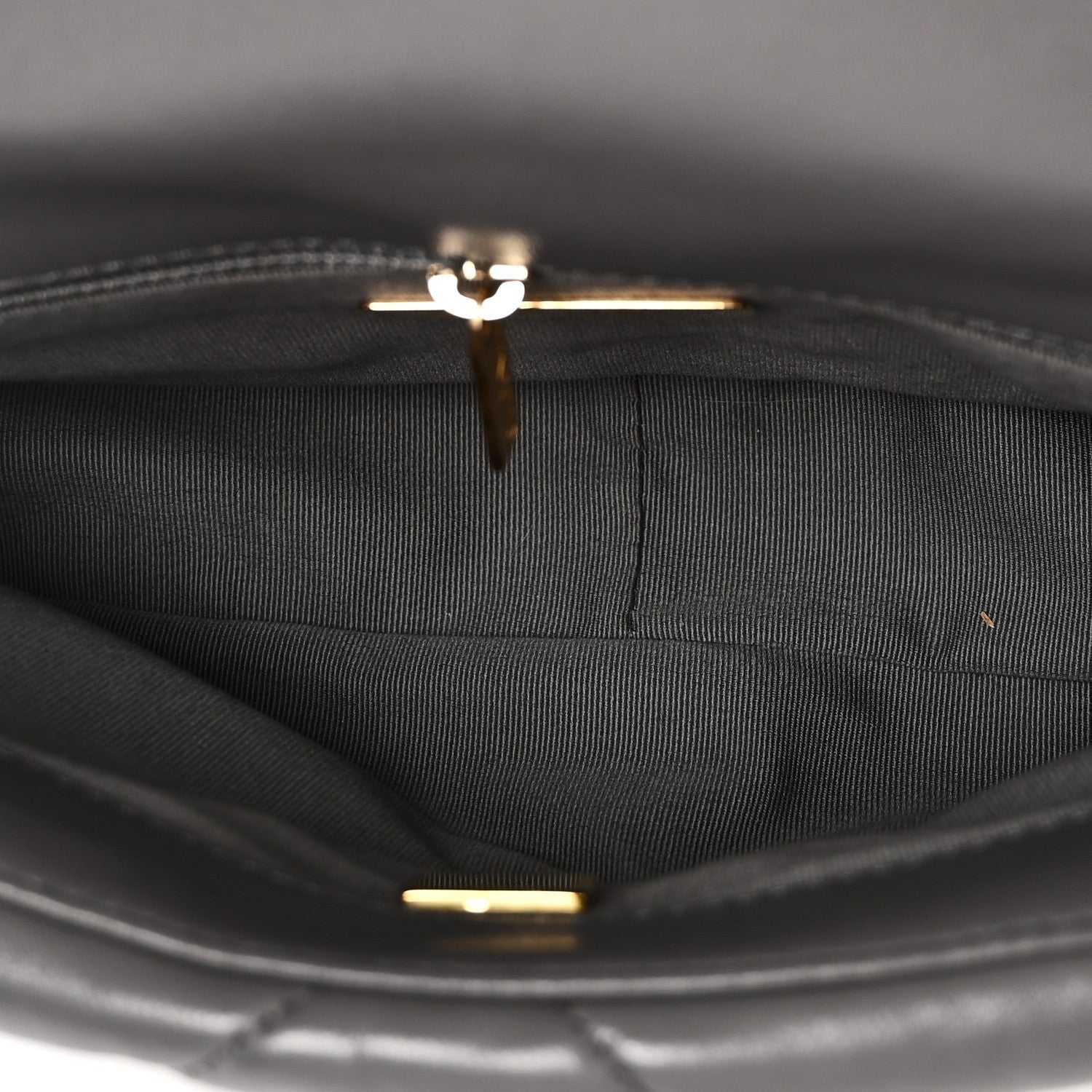 Lambskin Quilted Medium Chanel 19 Flap Grey