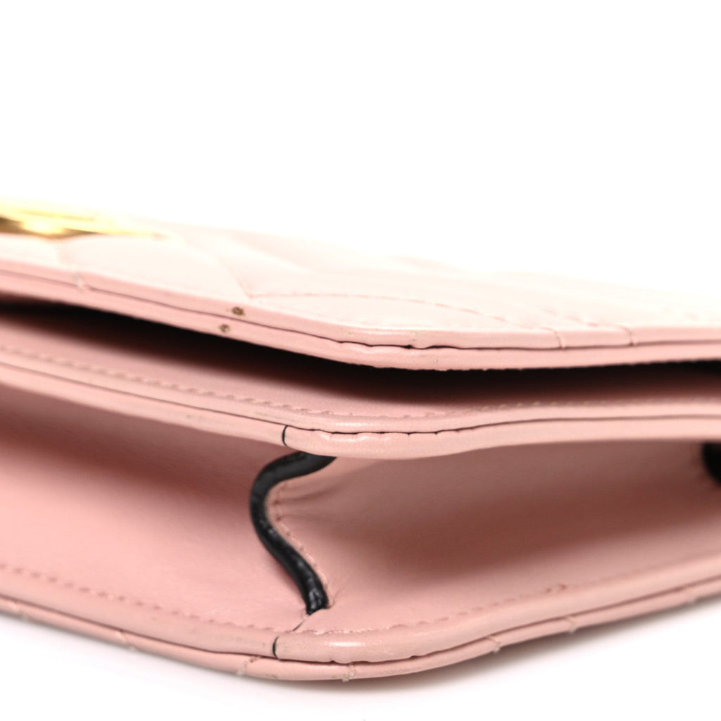 Calfskin Matelasse GG Marmont Mini Bag  Perfect Pink